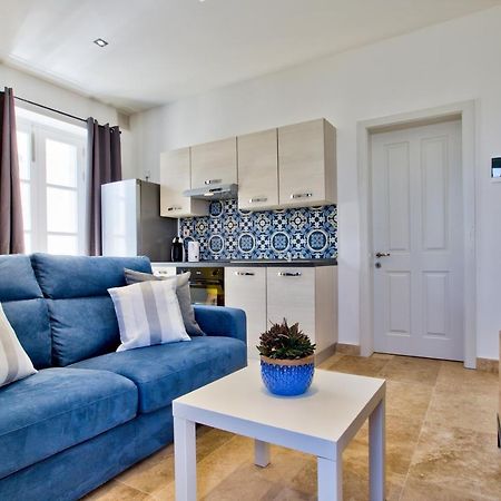 Ursula Apartments Self Catering Studios And 1-Br In Central Valletta By Tritoni Hotels Exterior photo