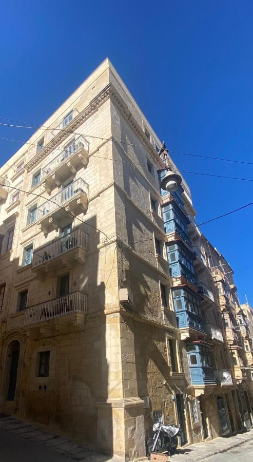 Ursula Apartments Self Catering Studios And 1-Br In Central Valletta By Tritoni Hotels Exterior photo