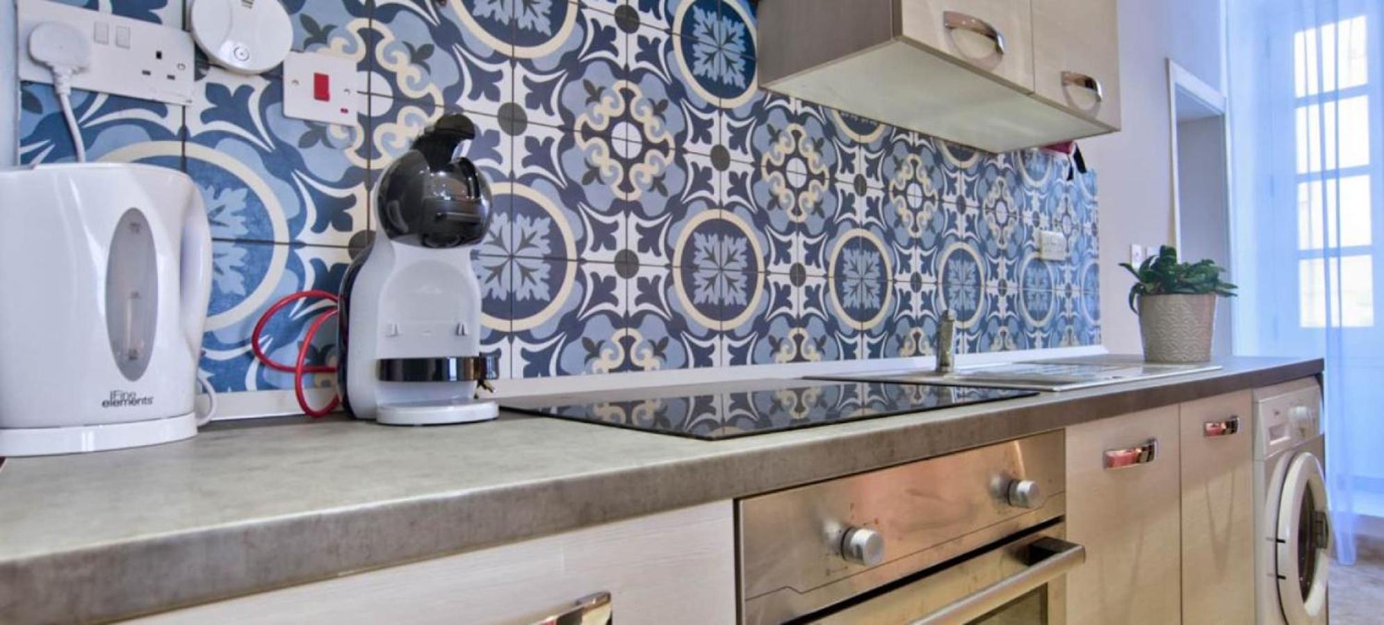 Ursula Apartments Self Catering Studios And 1-Br In Central Valletta By Tritoni Hotels Exterior photo