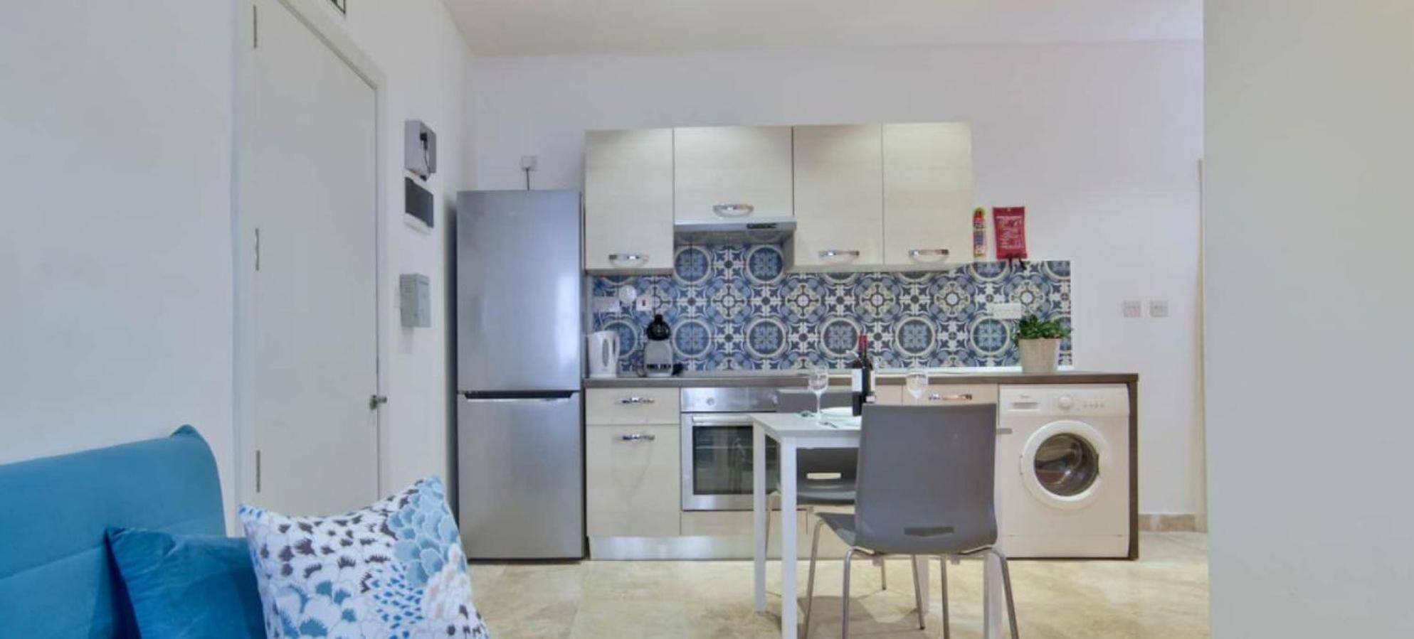 Ursula Apartments Self Catering Studios And 1-Br In Central Valletta By Tritoni Hotels Exterior photo